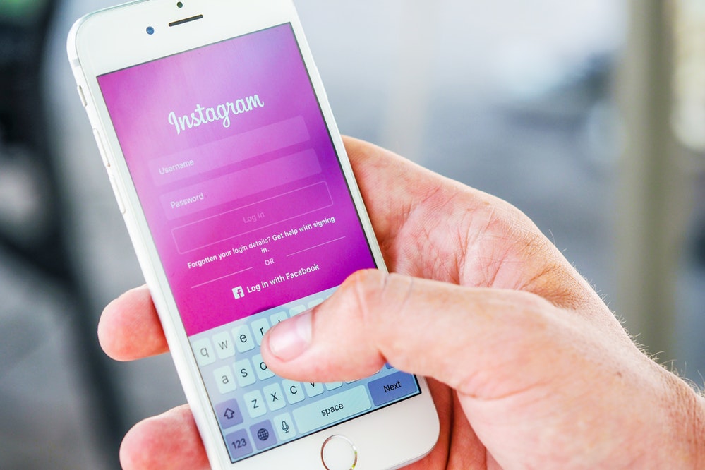 Read more about the article Como baixar vídeos do Instagram pelo celular e pelo desktop?